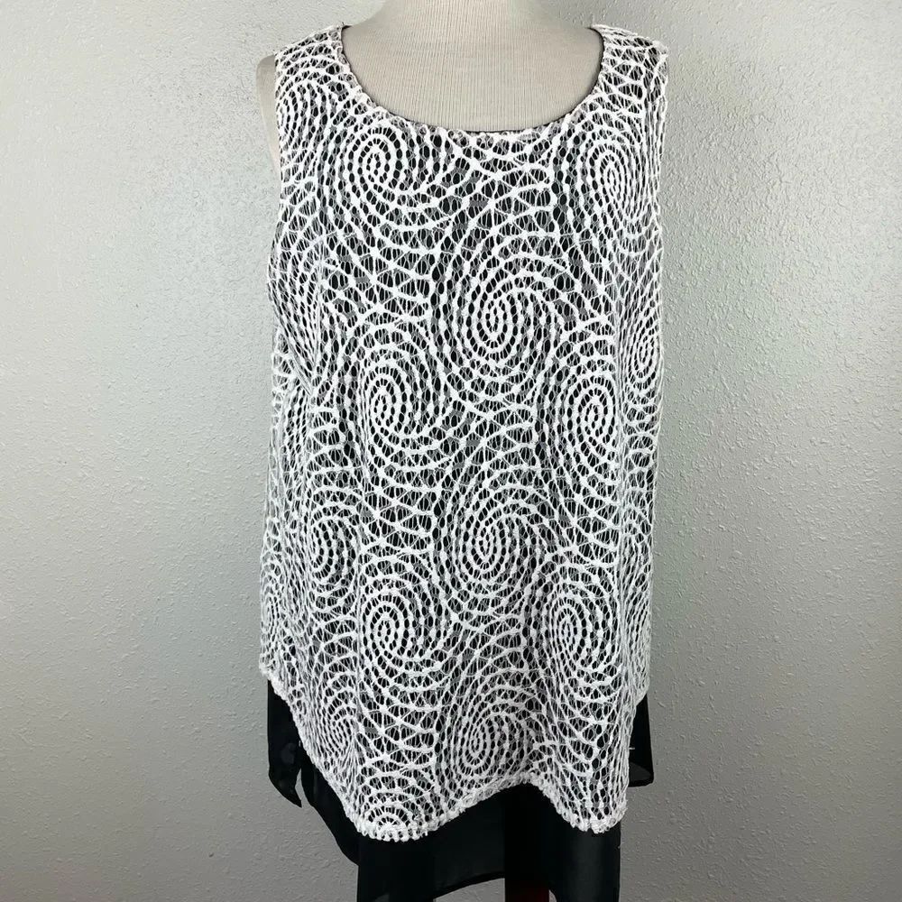 Shannon Ford Sleeveless White Lace Over Black Top Size 1X EUC
